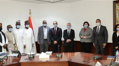 وزيرا الاتصالات المصري والنيجيري يبحثان تعزيز التعاون المشترك بين البلدين