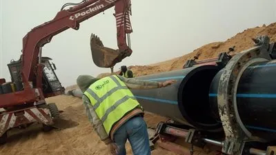 ‫ رئيس جهاز أكتوبر الجديدة يتابع أعمال تنفيذ خط المياه المغذي للميناء الجاف 