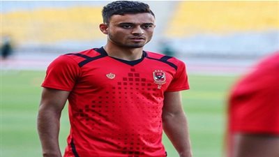 الأهلي يضغط على نجمه من أجل البقاء