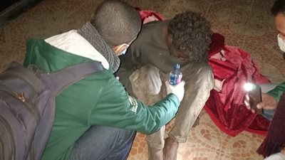 فريق أطفال وكبار بلا مأوى ينقذ أحد ذوي الاحتياجات الخاصة