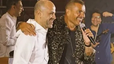 عزيز الشافعي عن عمرو دياب: 