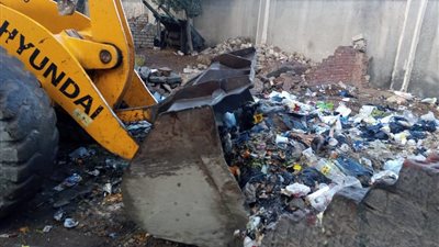  رفع 940 طنًا من القمامة في للمنطقة المركزية بالدقهلية 