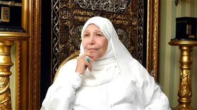 درَّست العلوم الدينية عند الكعبة.. أبرز المعلومات عن الدكتورة عبلة الكحلاوي