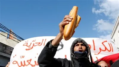 وزير تونسي: الاحتجاجات مظهر من مظاهر تطور الديمقراطية