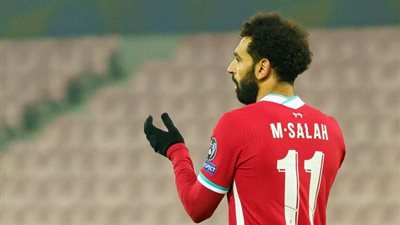 صلاح يقود هجوم ليفربول ضد توتنهام في الدوري الإنجليزي