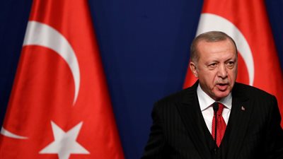 باباجان يهاجم أردوغان: يتبع سياسة الاستقطاب والتضارب