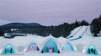 فندق ساحر شيّد بالكامل من الثلج