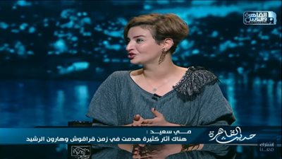 مرشدة سياحية تفجر مفاجأة: محمد علي أراد هدم الهرم الأكبر لبناء القناطر (فيديو)