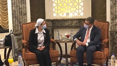 ياسمين فؤاد: نتطلع إلى تعاون مثمر بين مصر وبريطانيا خلال مؤتمر جلاسكو