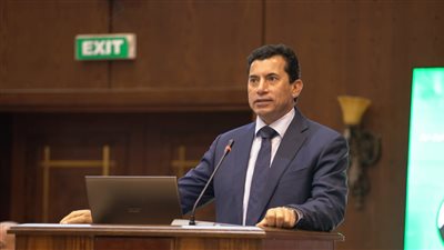 وزير الرياضة: نهتم بالكيانات الشبابية ونساهم معهم في تنفيذ برامجهم (صور) 