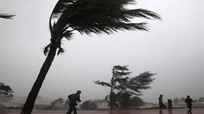 دعاء المطر.. الأدعية المستحب قولها عند نزول المطر والبرق والرعد والرياح