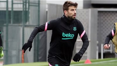 بيكيه يكشف أسباب مثيرة بعد الخسارة من باريس سان جيرمان 