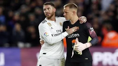 رد فعل ريال مدريد بعد هزيمة برشلونة الساحقة أمام باريس