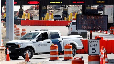 الولايات المتحدة تمدد قيود السفر على الحدود البرية مع كندا والمكسيك حتى 21 مارس