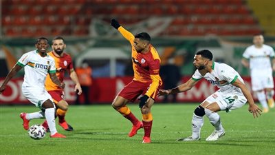 مصطفى محمد يشارك في فوز فريقه جالاتا سراي على آلانيا سبور