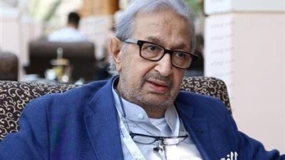 لهذا السبب.. نور الشريف يتصدر 