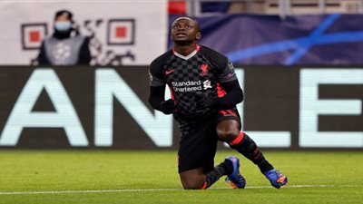 ساديو ماني يرفع الراية البيضاء