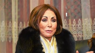 لبنى عبدالعزيز: 