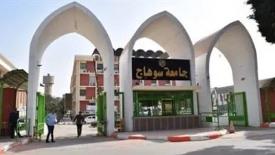 جامعة سوهاج: لم نتلق طلبات لتأجيل الامتحانات (فيديو)