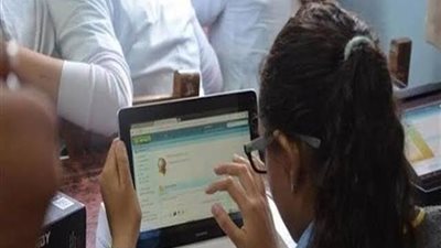 أجابوا على الامتحان في 3 دقائق.. أدلة نجاح منظومة الامتحانات الإلكترونية للثانوية 