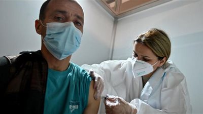 الصحة تتفاعل مع استفسار مواطن بشأن حجز موعد لتلقي لقاح كورونا