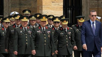 مفاجآت في وثيقة صهر أردوغان.. الكشف عن خطة تصفية جنرالات الجيش قبل الانقلاب