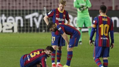 برشلونة يعلن تفاصيل إصابة بيكيه