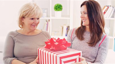 هدايا عيد الام 2021.. أفكار جديدة ومبتكرة قدميها لحماتك Happy Mother's Day 2021 (عيد ام سعيد) 