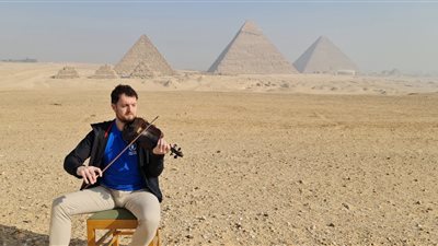 أيرلندا تختار منطقة أهرامات الجيزة للاحتفال بعيدها القومي 