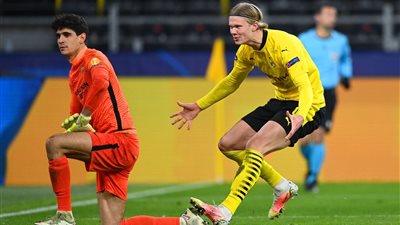 بوروسيا دورتموند يتأهل إلى دور الثمانية بدوري أبطال أوروبا 