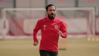 موعد إنتظام علي معلول في تدريبات الأهلي 