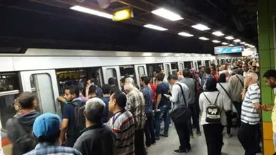 بعد رصد واقعة التحرش بفتاة.. إجراءات مشددة من المترو لمواجهة المتحرشين