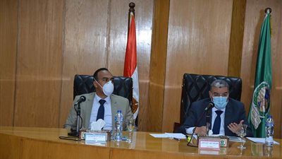 محافظ المنيا متابعا تنفيذ الخطة الاستثمارية: لن نسمح بالتقصير