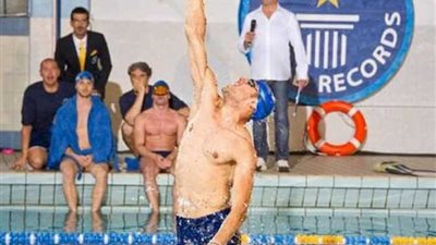 السباح عمر شعبان: دخولي موسوعة جينيس جعلني أتراجع عن الاعتزال (فيديو)