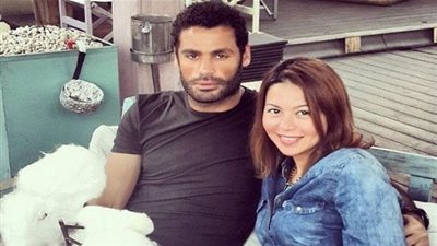 لقاء الخميسي تهاجم مدرب منتخب مصر