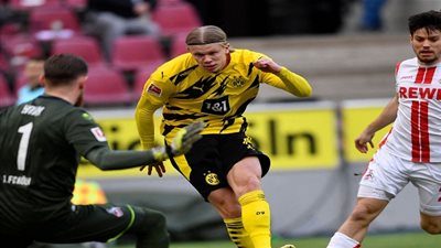 هالاند يمنح دورتموند تعادلا مثيرا أمام كولن في الدوري الألماني