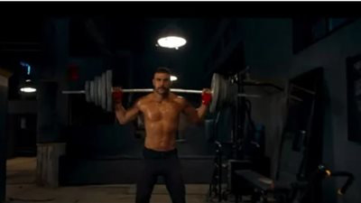 بلياقة بدنية عالية.. محمد إمام يفاجئ جمهوره في 