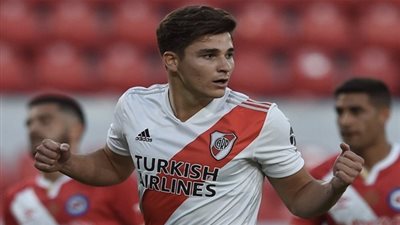 ريفر بليت يكتسح جودوي كروز بسداسية.. وبوكا جونيور يتعثر