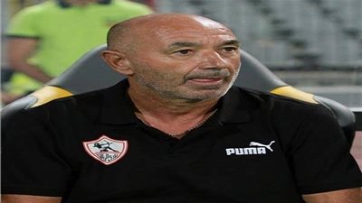مساعد باتشيكو يكشف حقيقة تآمر لاعبي الزمالك وأزمة غرفة الملابس