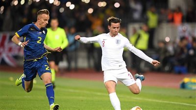 نجم تشيلسي يتطلع للمنافسة مع لوك شو على مركز الظهير الأيسر بمنتخب إنجلترا