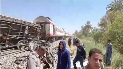 تفاصيل حادث قطار سوهاج اليوم وأسماء المصابين