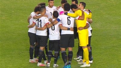 نجم منتخب مصر يتلقى هدية ثمينة من صلاح