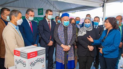 توفر المواد الغذائية لـ250 ألف أسرة.. تعرف على حملة أبواب الخير