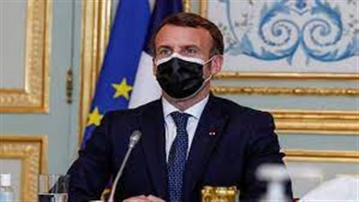 ماكرون يأمر بإغلاق المدارس في جميع أنحاء فرنسا لمواجهة كورونا 