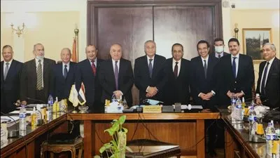 عاجل.. وزير التموين يجدد ثقته في مجلس إدارة القابضة للصناعات الغذائية