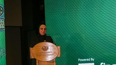 وزيرة التجارة: مبادرة إحلال المركبات فرصة لتنفيذ استراتيجية تعميق صناعة السيارات 