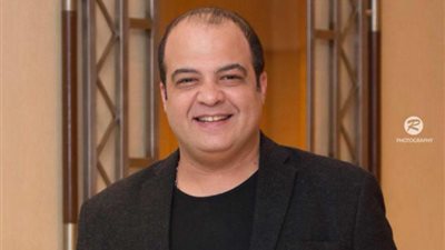 شريف باهر يقدم برنامج 