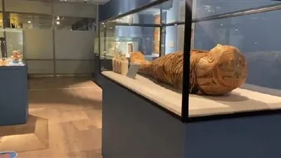 شاهد.. قطع أثرية مميزة في متحف المطار قبل افتتاحه الوشيك