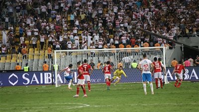 ليس عمرو جمال.. هل يمنع الأهلي انتقال هدافه السابق إلى الزمالك؟.. طالع التفاصيل