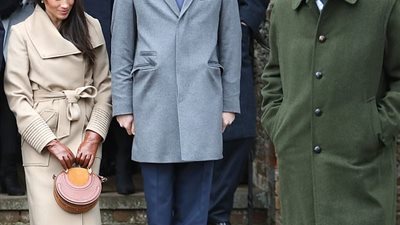 صديق مقرب من 